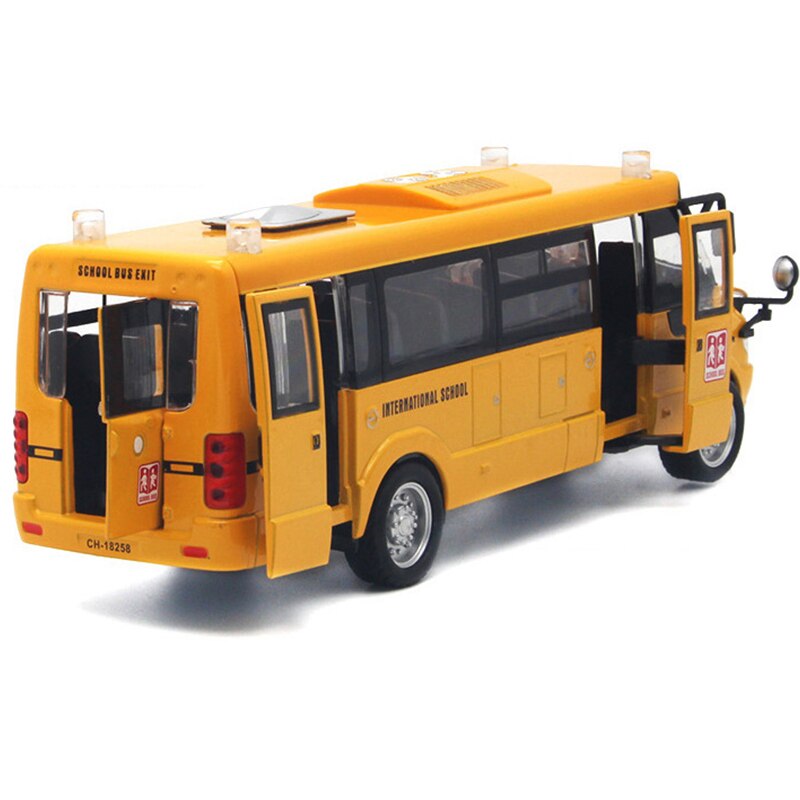 1:32 Scale Big Size America School Bus Toys Diecast Metal Car With Pull Back car vehicle Model Lighting music car hildrens toys