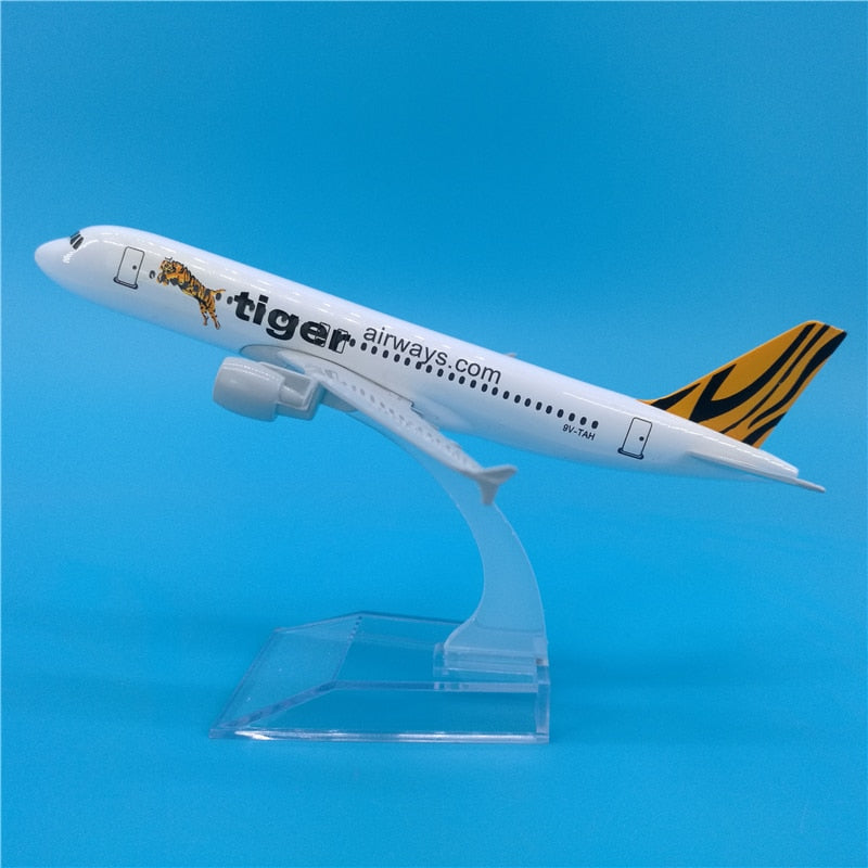 16CM Airbus A320 A330 A350 A380 Boeing B737 B747 B777 B787 Airplanes Plane Model Diecast Aircraft Toys Airliner Model Kids Gift