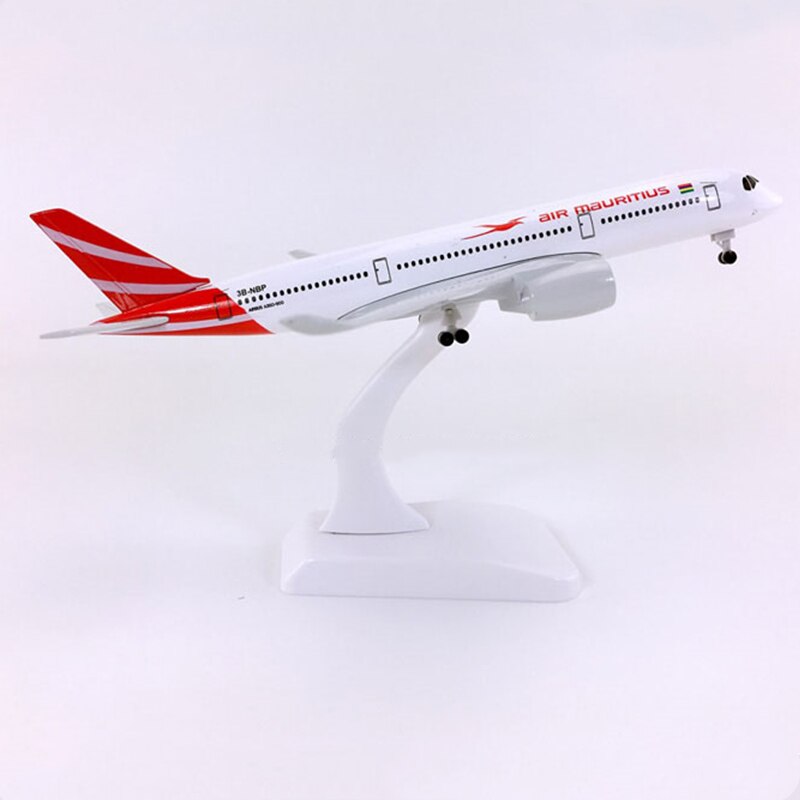 20CM Airplanes Boeing B747 B787 Airbus A350 A320 Airlines Plane Models Aircraft Toys With Landing Gear Kids Gifts Collection