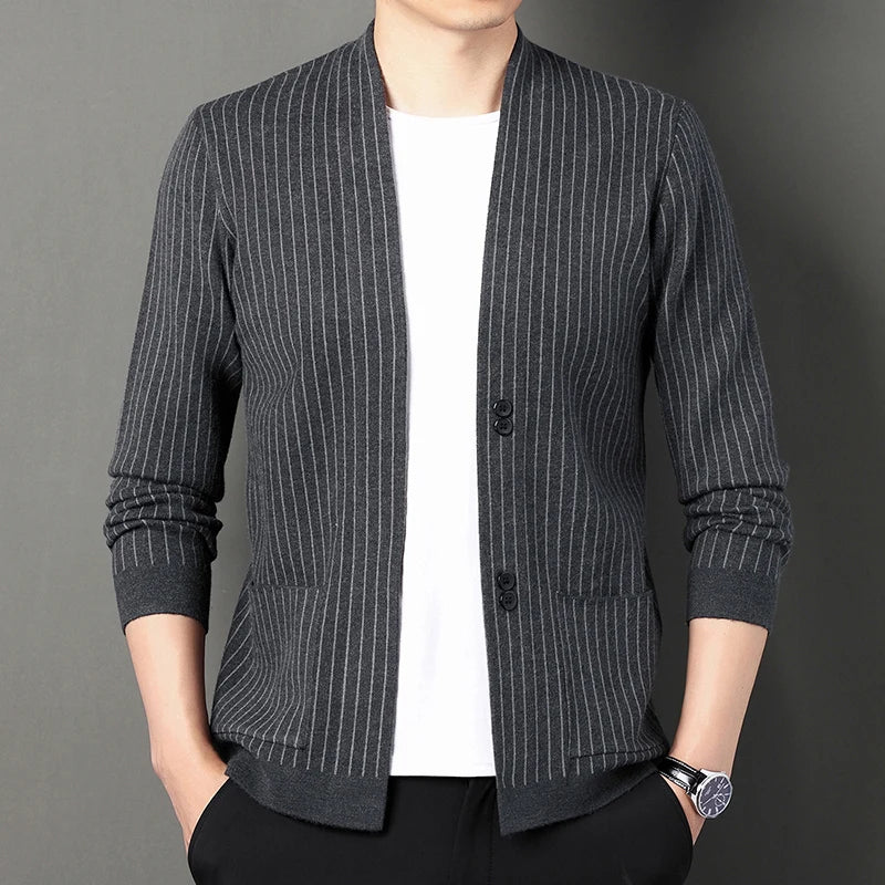 2023 Vertical Stripe Cardigan V-neck Button Design Men's Knitted Sweater Casual and Minimalist Cardigan