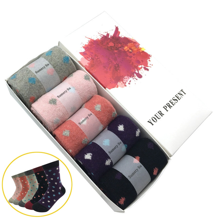 5 Pairs/Lot Wool Socks Women Warm Winter Snow Flower Deer Maple Leaf  Pattern Cashmere Socks Ladies Girls Christmas Gift 5 Style