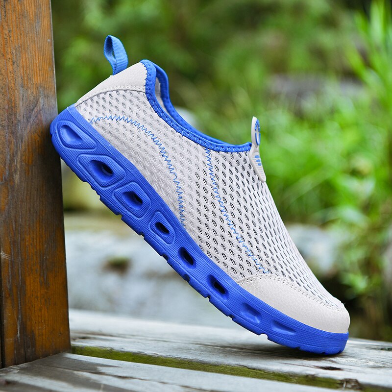 Breathable Summer Men Shoes Casual Mesh Light Breathable Slip On Men Sneakers Outdoor Aqua Shoes Sport Quik-Drying Water Shoe