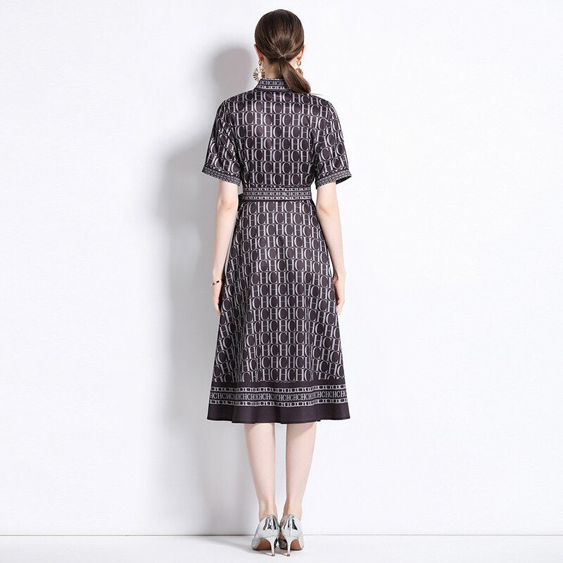 Summer Runway Letters Print Shirt Dress Women Short Sleeve Turn Down Neck Vintage Bandage Lace Up Pleated Midi Vestidos M8719