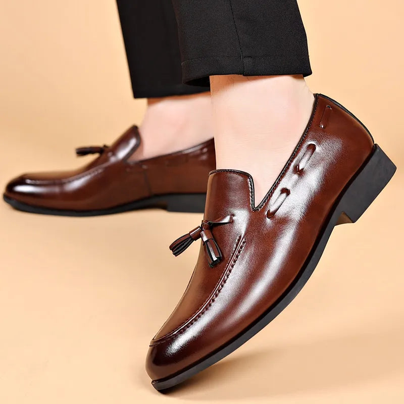 Designer Style Dress Shoes for Men Brand New Business Casual Shoes Slip on Leather Shoes Plus Size for Men Wedding Party Shoes