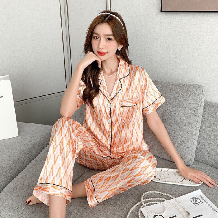 Pajamas Women Summer Thin Section V-neck Imitation Silk Ice Silk Short-sleeved Sleepwear Ladies Home Service 2-piece Pajamas