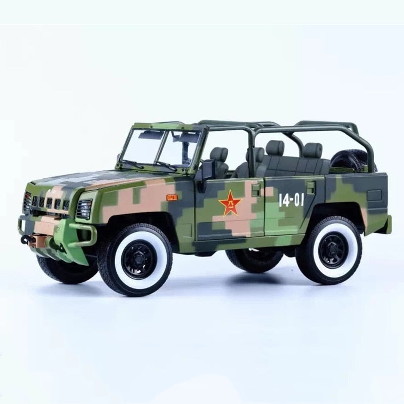 1:18 Scale BAIC Warrior Military Series Anniversary Parade command vehicle Car Chariot Alloy Off-Road Collectible Display 26CM