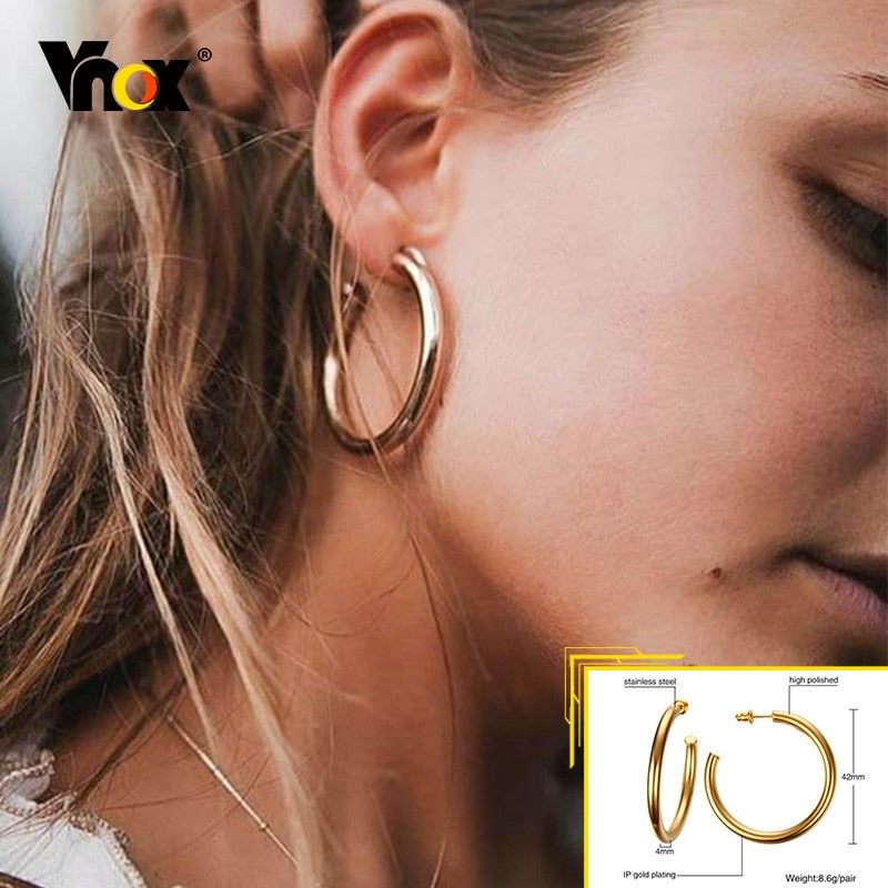 Vnox Minimalist Metal Hoop Earrings for Women, Gold Color Stainless Steel Chic Lady Girl Circle Earrings, Vintage Party Jewelry