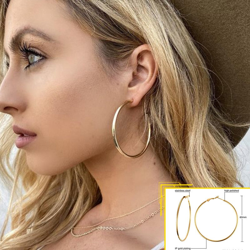 Vnox Minimalist Metal Hoop Earrings for Women, Gold Color Stainless Steel Chic Lady Girl Circle Earrings, Vintage Party Jewelry