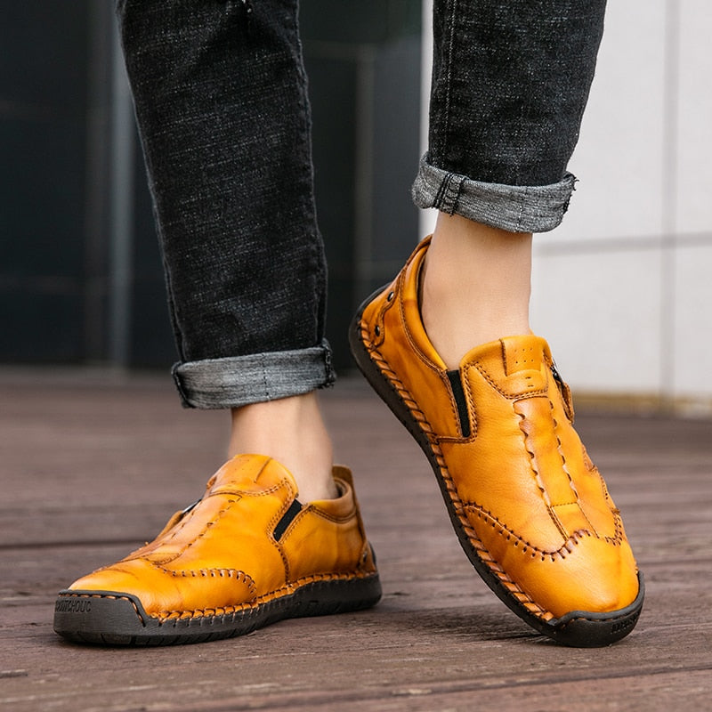 New Breathable Men&#39;s Shoes Outdoor Loafers Flat Moccasins Fashion Men&#39;s Driving Shoes Comfortable Genuine Leather Casual Shoes