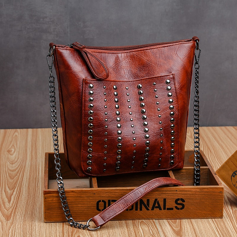 Vintage Bucket Shoulder Bags 2021 Simple Chain Crossbody Bags for Women Rivet Design Handbags Pure Color Trending Messenger Bag