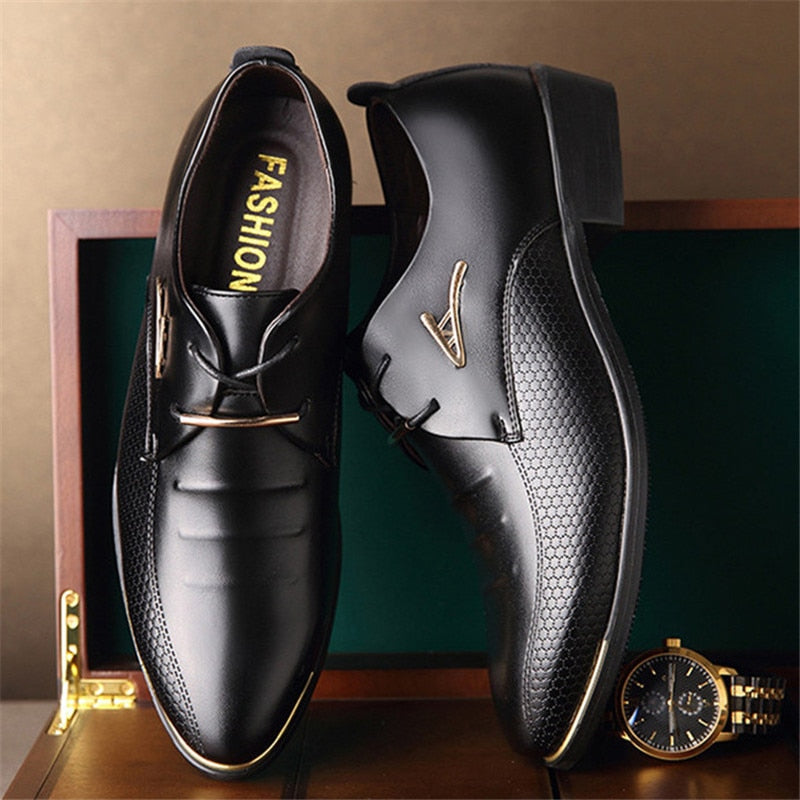 New Men Dress Shoes Men Wedding Shoes Oxfords Fashion Business Dress Men Shoes 2020 New Classic patent Leather Men&#39;s Suits Shoes