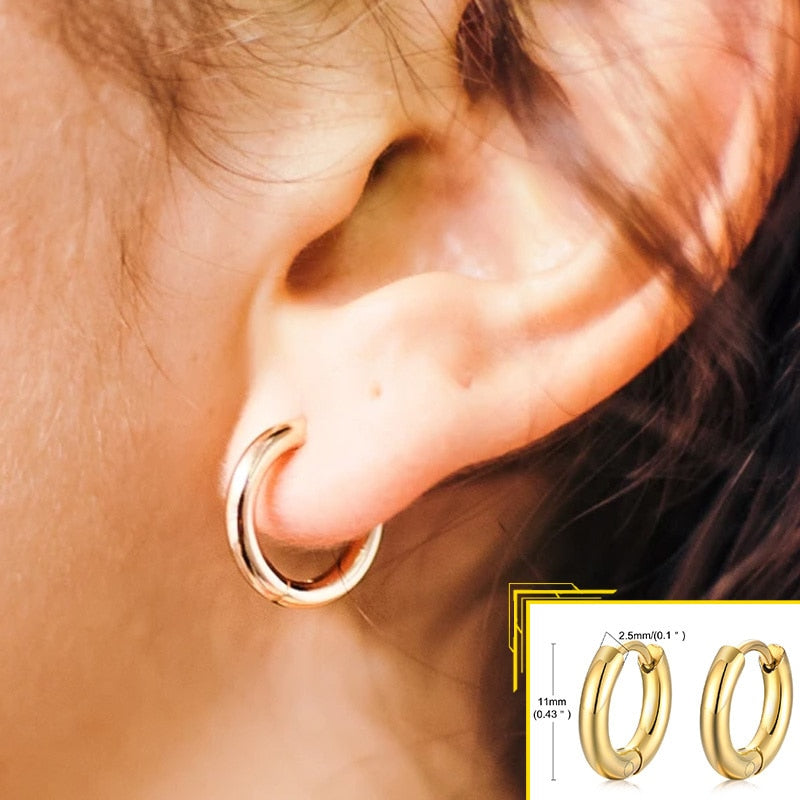 Vnox Minimalist Metal Hoop Earrings for Women, Gold Color Stainless Steel Chic Lady Girl Circle Earrings, Vintage Party Jewelry