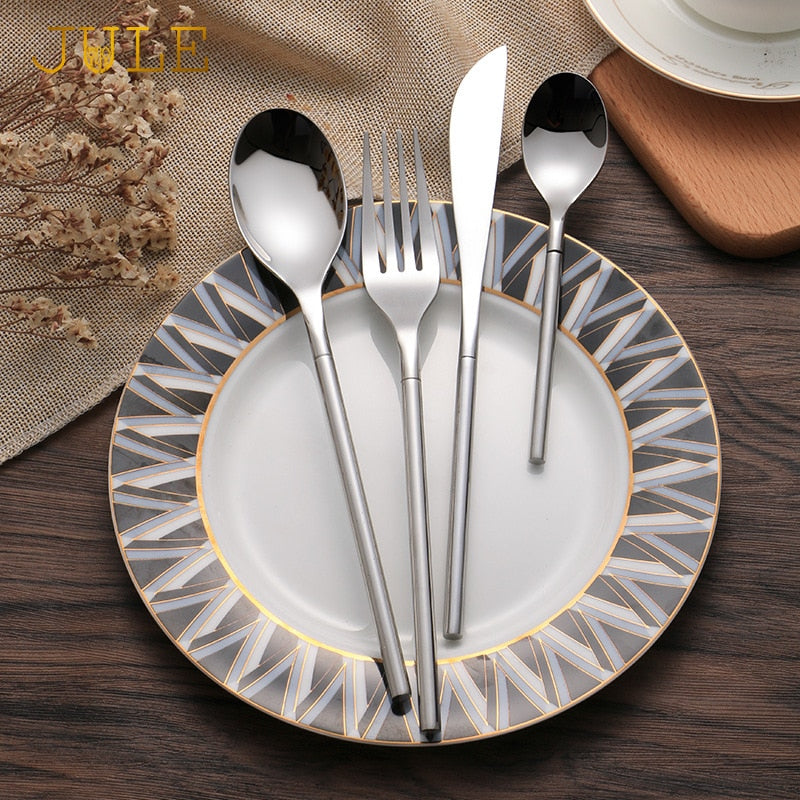 18/10 Stainless Steel Dinnerware Set 24-piece Korean Style Luxury Solid Silver Cutlery Set Top Knifes Tablespoons Forks for Food