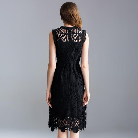 Summer new large size women&# 39;s solid color sleeveless openwork embroidery lace A word dress