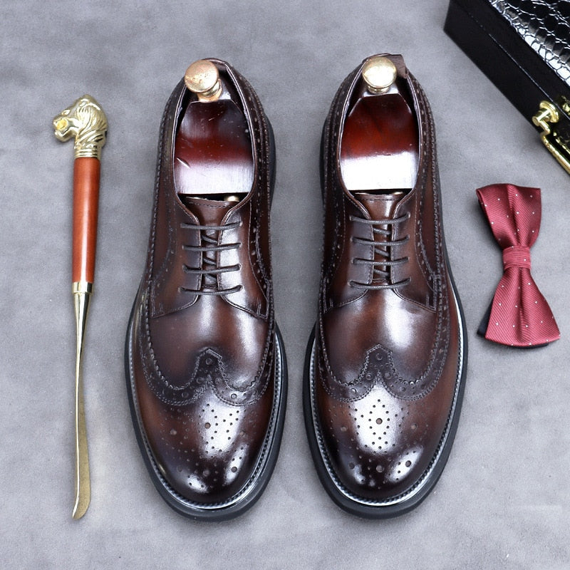 2022 Handmade Leather Shoes Men Summer New Brogue Carved Business Dress Shoe Mens Black Casual Increase British Lace-Up Oxfrods