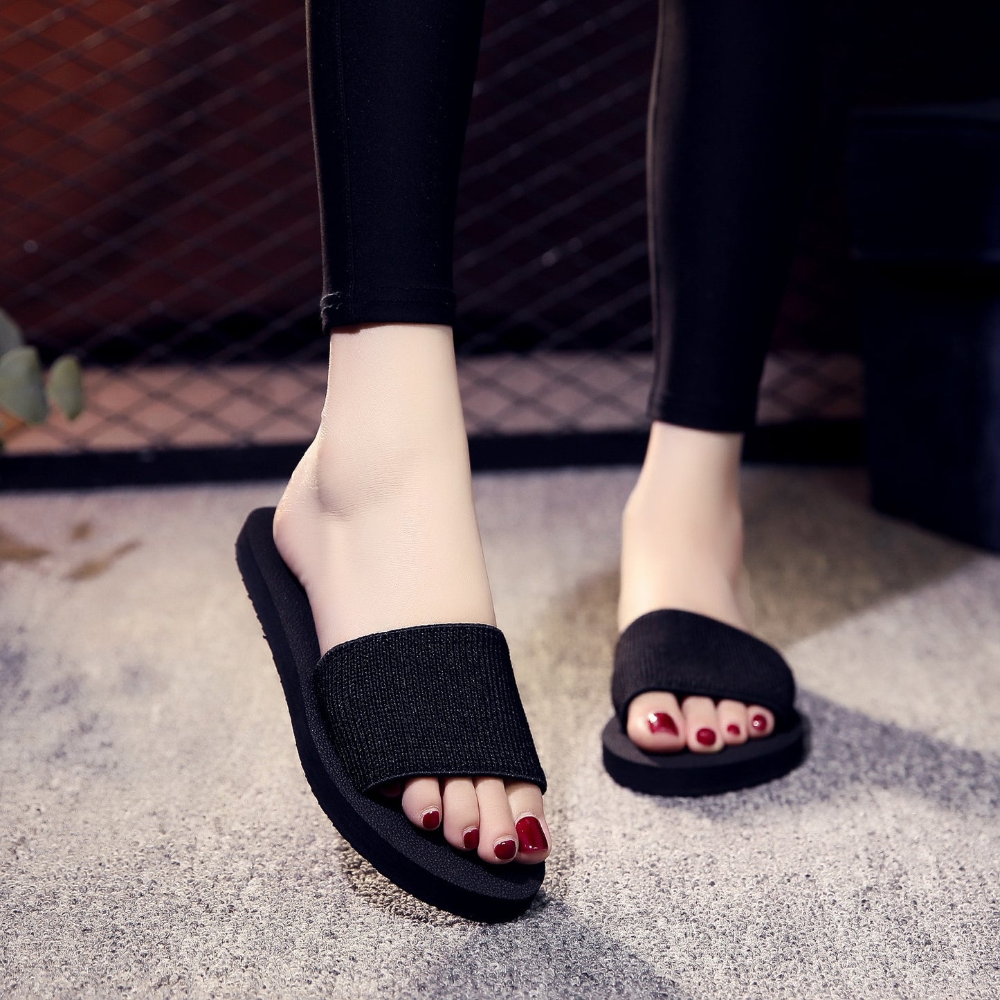 VIP Dropshipping Home Cloud  Slippers Women Fashion Soft Sole EVA Indoor Slides Woman Sandals 2022 Summer Non-slip Flip Flops