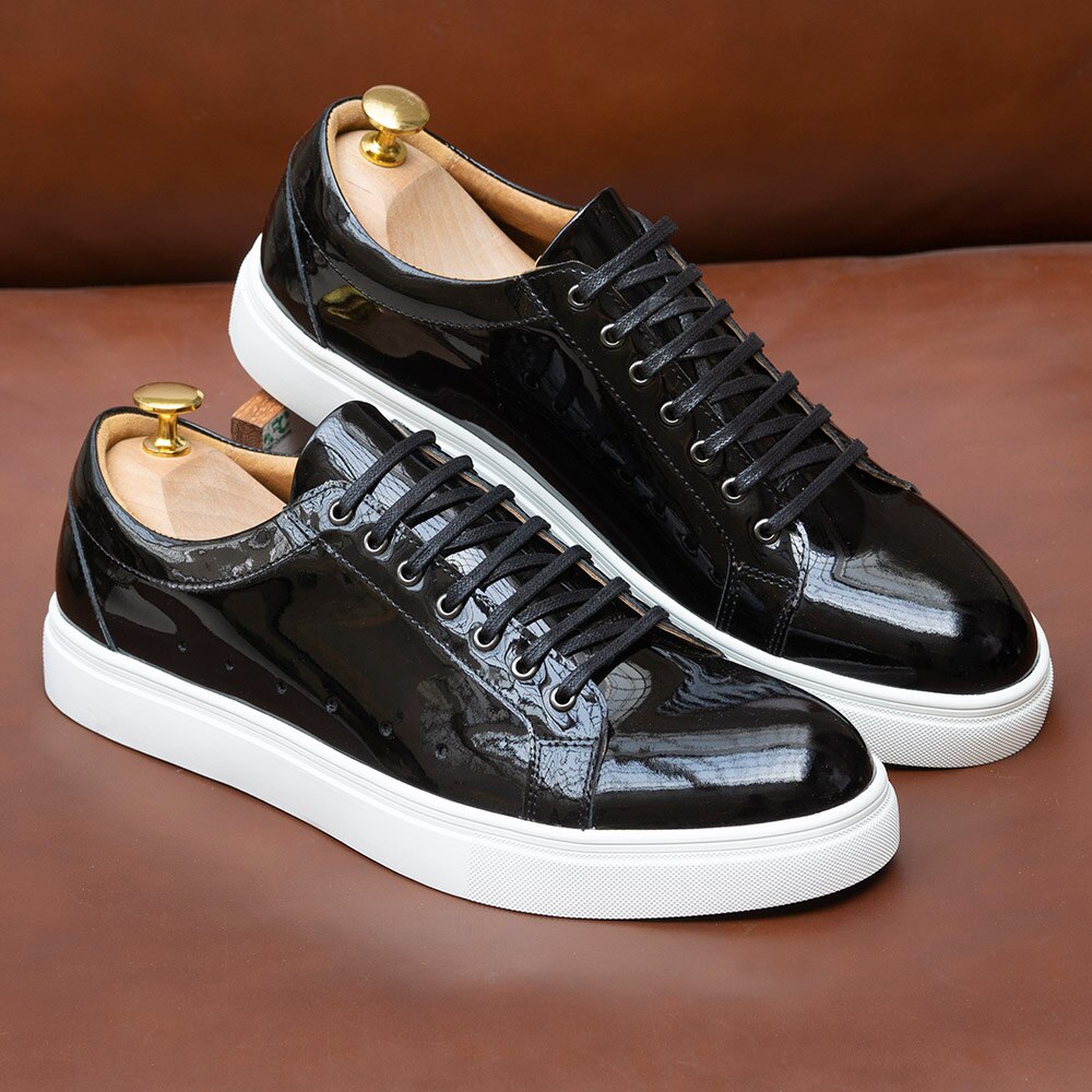 Fashion Mens Casual Shoes Patent Leather Lace-Up Green Black Derby Breathable Comfortable Spring Autumn New Sneakers for Men