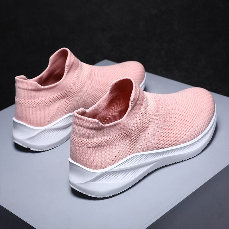 2022 Men &amp; Women walking Shoes Summer Breathable Mesh Black Shoes Light Hard-Wearing Slip on Footwear Flat Net Sneakers Canvas