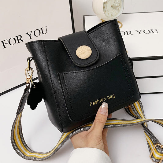 Simple Bucket Women&#39;s Bag 2022 Luxury Panelled Crossbody Bags Female Trending Leather Small Handbags Wide Shoulder Bags New Sac