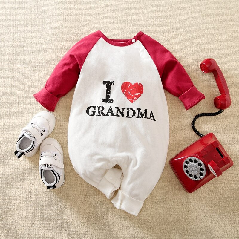 PatPat 100% Cotton Letter and Heart Print Long-sleeve Baby Jumpsuit