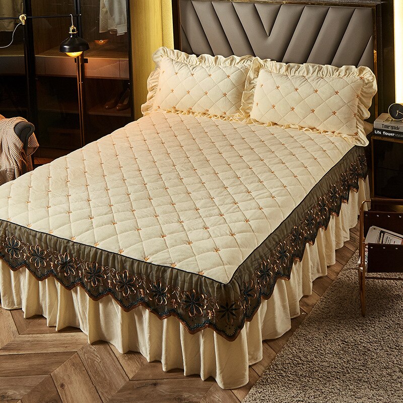 Luxury Embroidery Bedspread Thicken Plush Quilted Bed Skirt Winter Warm Soft Velvet King Size Bed Cover Not Including Pillowcase