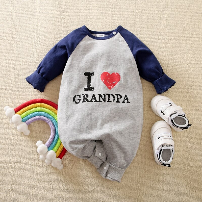 PatPat 100% Cotton Letter and Heart Print Long-sleeve Baby Jumpsuit