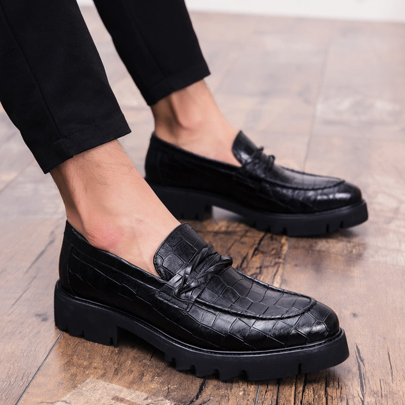 Men Leather Shoes outdoor Casual Formal Business Men&#39;s Shoes fashion Black Retro shoes Slip-On Mens Loafers Zapatos Hombre