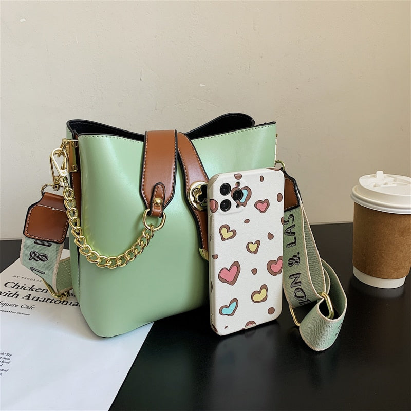 Small Leather Bucket Shoulder Bags for Women 2022 Fashion Chain Tote Messenger Bag Ladies Broadband Crossbody Bag Green Handbags