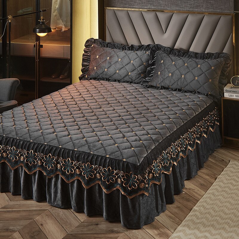 Luxury Embroidery Bedspread Thicken Plush Quilted Bed Skirt Winter Warm Soft Velvet King Size Bed Cover Not Including Pillowcase