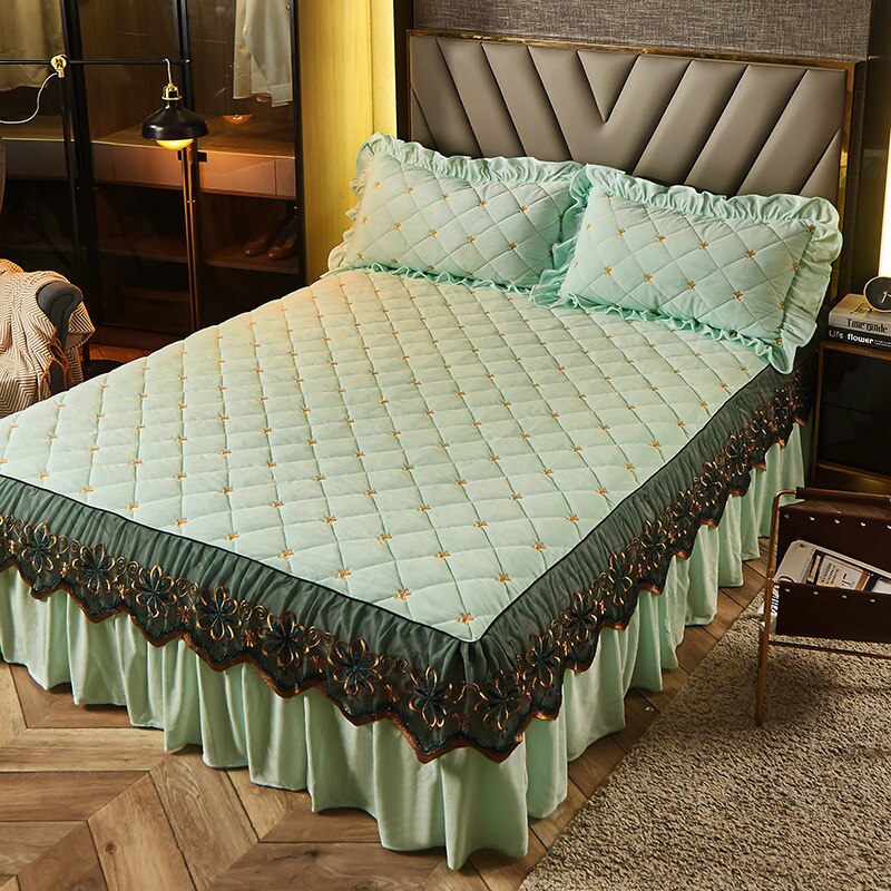 Luxury Embroidery Bedspread Thicken Plush Quilted Bed Skirt Winter Warm Soft Velvet King Size Bed Cover Not Including Pillowcase