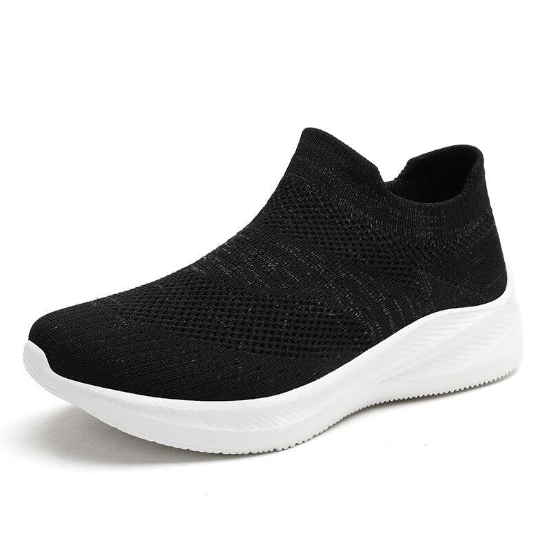 2022 Men &amp; Women walking Shoes Summer Breathable Mesh Black Shoes Light Hard-Wearing Slip on Footwear Flat Net Sneakers Canvas