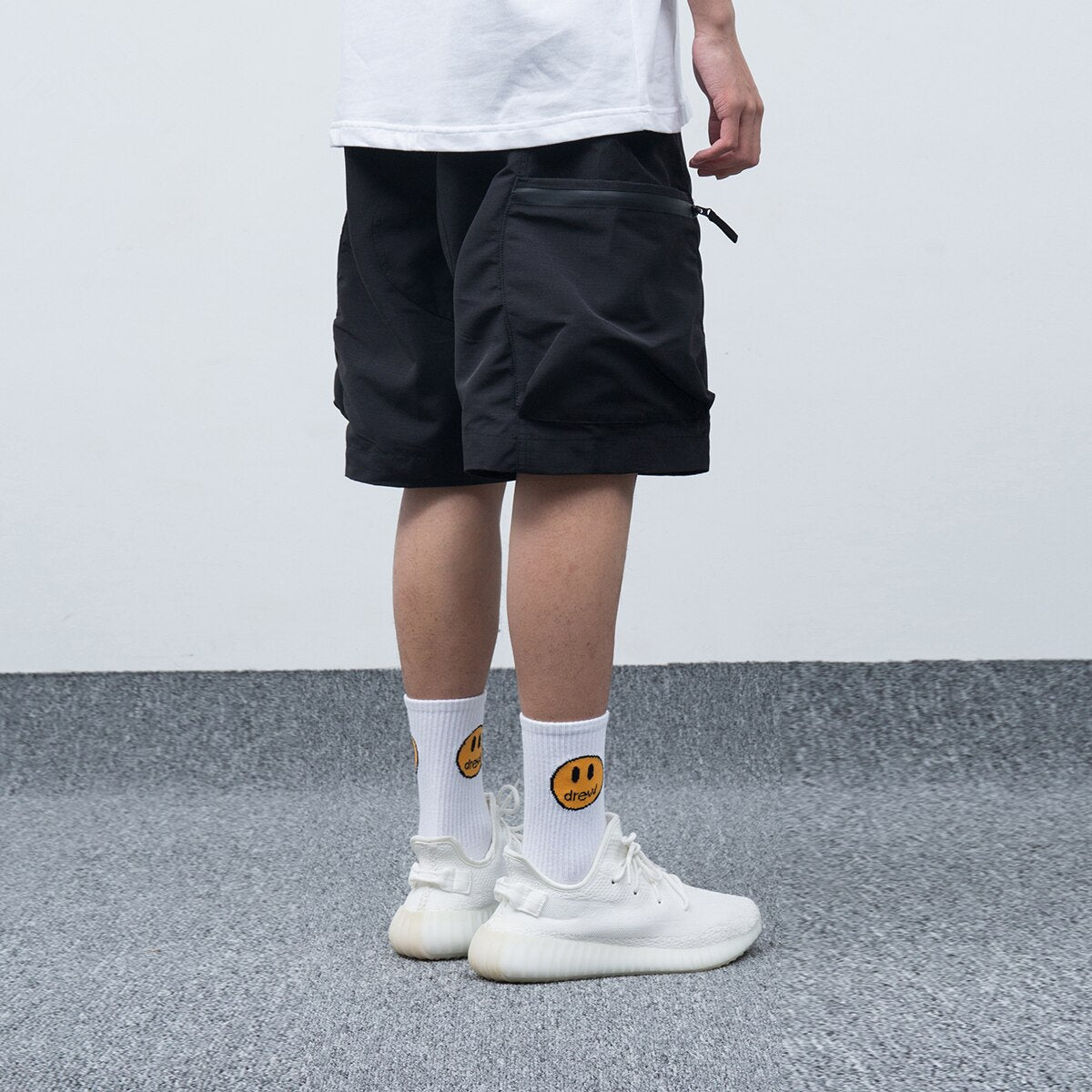 Summer Japanese Streetwear Fashion Big Pocket Cargo Shorts Harajuku Loose Trend Casual Pants Men Clothing Basketball Shorts