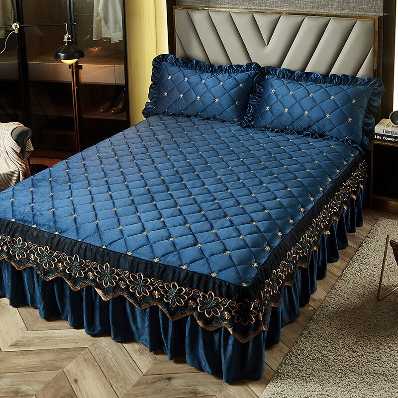 Luxury Embroidery Bedspread Thicken Plush Quilted Bed Skirt Winter Warm Soft Velvet King Size Bed Cover Not Including Pillowcase