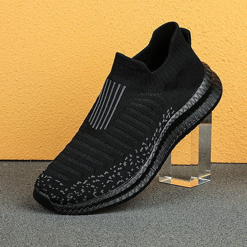 Men Shoes Lightweight Sneakers Men Plus Size Fashion Casual Shoes Summer Breathable Wear-resistant Men Loafers Zapatillas Hombre