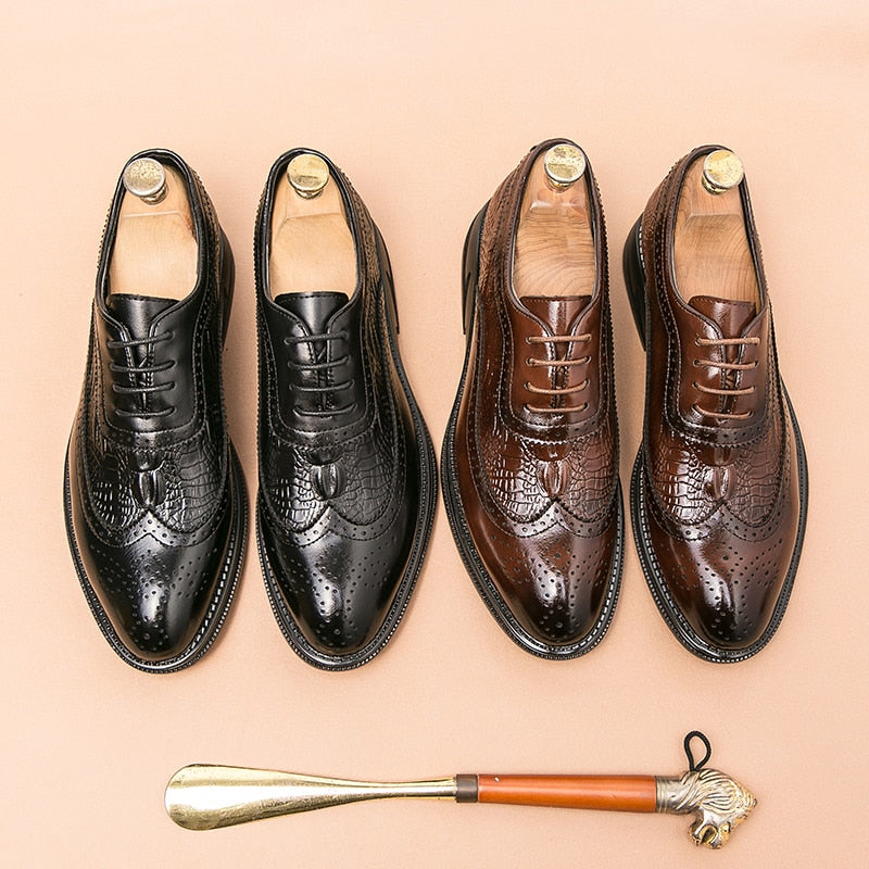 Luxury Men&#39;s Brogue Shoes Men SUIT Shoes Casual Formal Business leather Shoes Men brown Wedding Shoes Italian Dress banquet Shoe