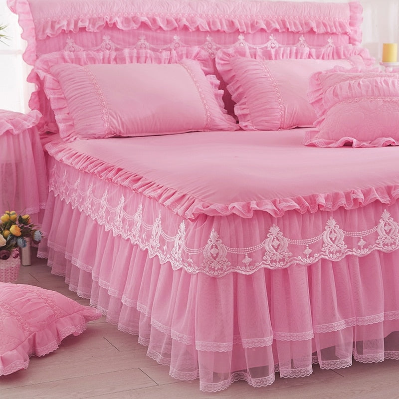 1 Piece Lace Bed Skirt +2pieces Pillowcases bedding set Princess Bedding Bedspreads sheet Bed For Girl bed Cover King/Queen size