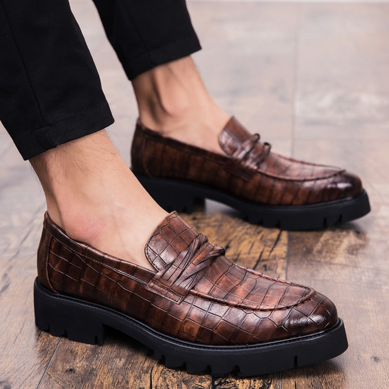 Men Leather Shoes outdoor Casual Formal Business Men&#39;s Shoes fashion Black Retro shoes Slip-On Mens Loafers Zapatos Hombre