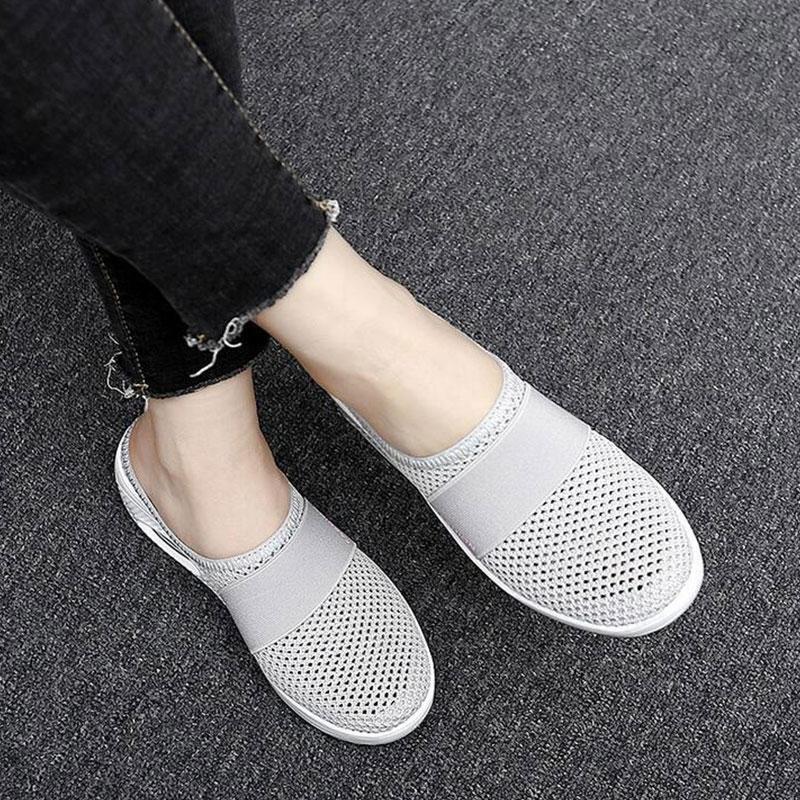 Womens Breathable Walking Slippers Lightweight Air Cushion Slip on Summer Sandals Women Flats Mesh Shoes Female Slides