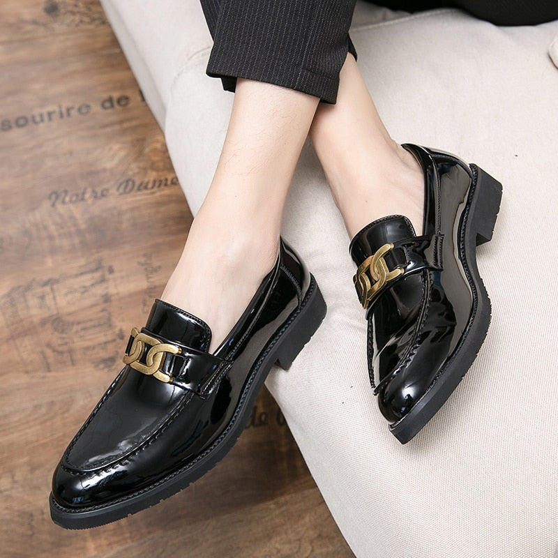 Brand Men&#39;s leather Shoes Office Shoes Men Flats Patent Leather Gold Glitter wedding banquet Loafers Comfortable Business Shoes