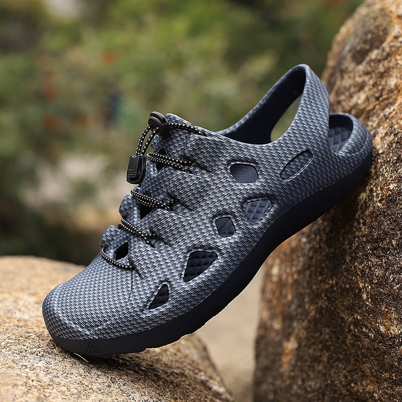 Men&#39;s Sandals Summer 2023 Light Slip-on Jelly Shoes Slippers Men Breathable Non-Slip Beach Soft Bottom Water Footwear Flats