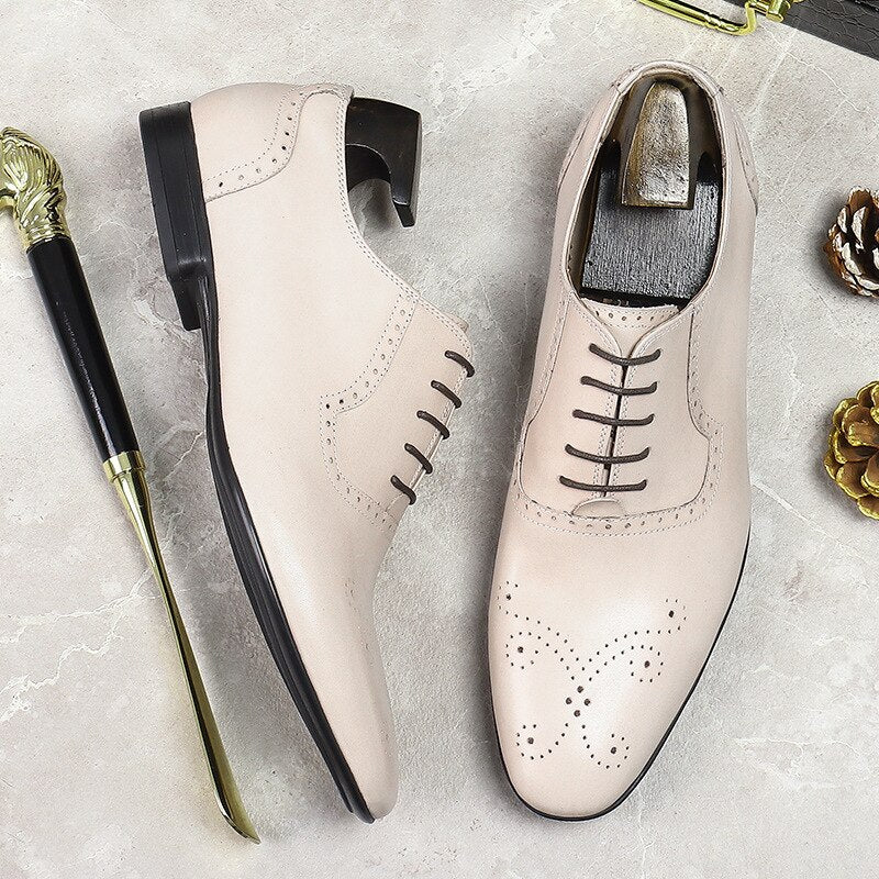 2022 Men Wedding Shoes Luxury Designer Genuine Leather Handmade Classic Khaki White Brogues Shoes for Groom Quality Footwear