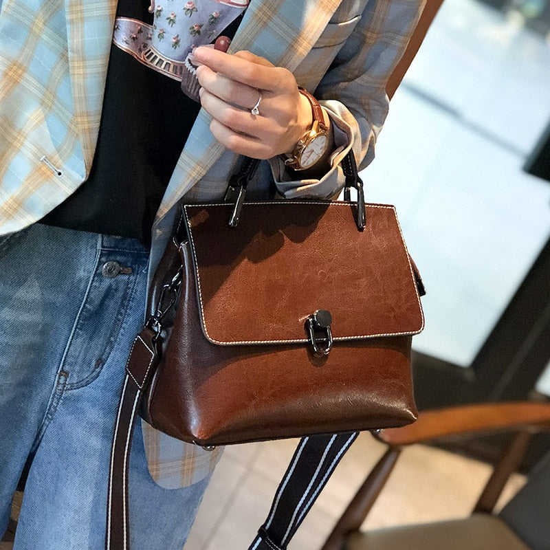 Women&#39;s Cowhide Leather Bags 2022 New Fashion One-shoulder Handbags Ladies Classic Satchels Large Capacity Messenger Versatile