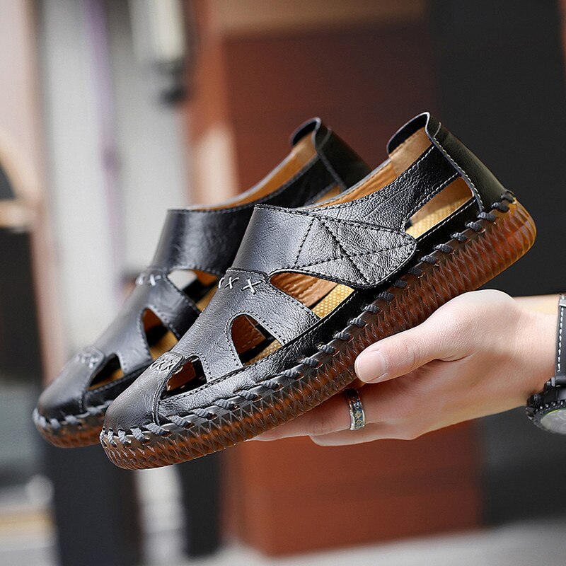 Hot Sale Summer Beach Men&#39;s Sandals Handmade Genuine Leather Sandals Outdoor Non-slip Wading Shoes Comfortable Men Casual Shoes