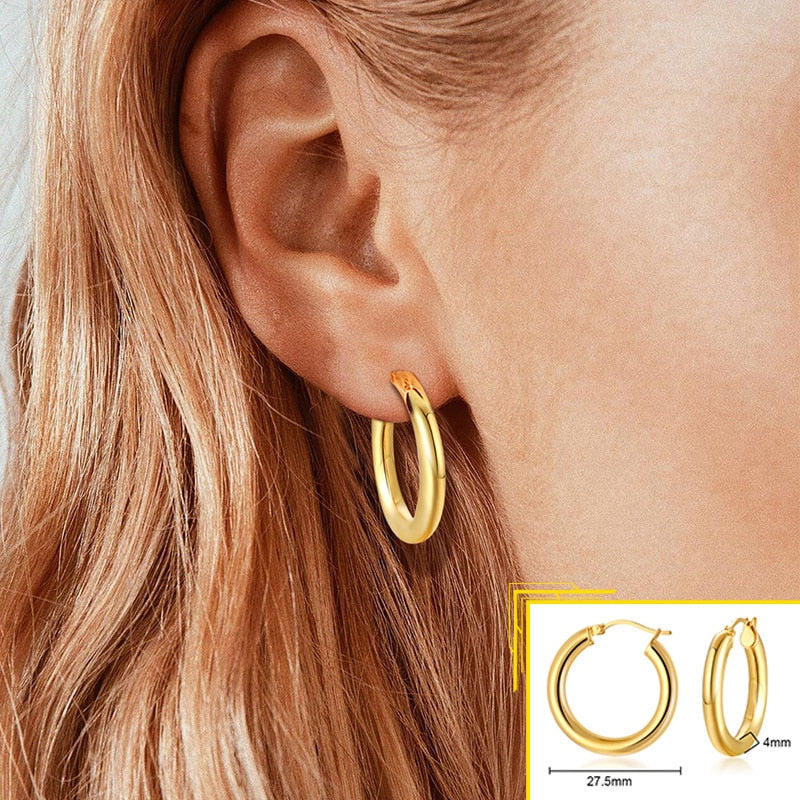 Vnox Minimalist Metal Hoop Earrings for Women, Gold Color Stainless Steel Chic Lady Girl Circle Earrings, Vintage Party Jewelry